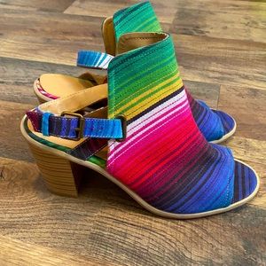 Very Volatile serape heels size 9
